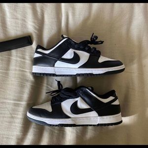 SB Dunk Low Black White